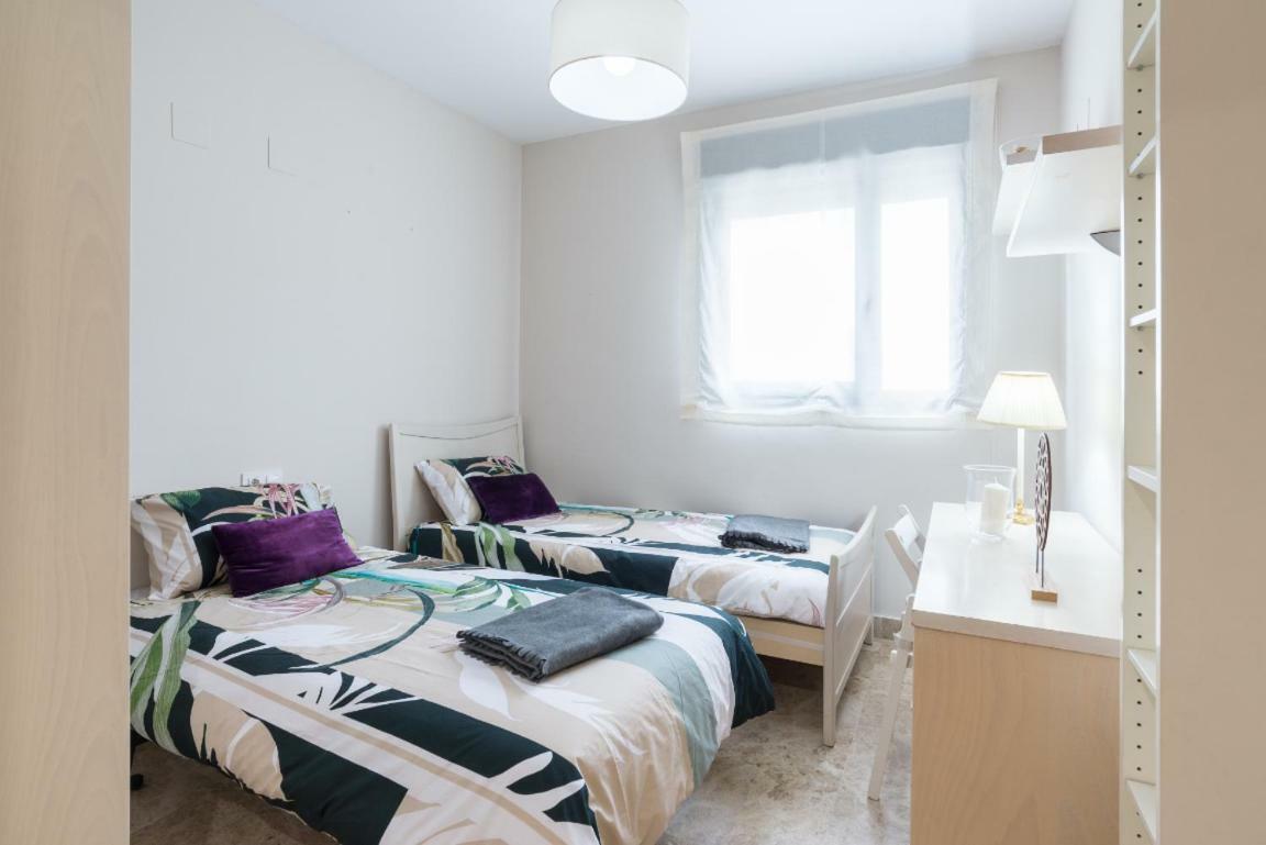 Keywise Perfect Location Next To Maria Zambrano Station, Central , Beach ,Pool And Free Parking มาลากา ภายนอก รูปภาพ